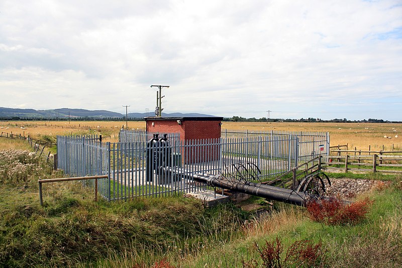 File:Gypsy Lane pumping station - geograph.org.uk - 2566376.jpg