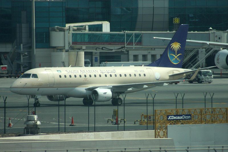 File:HZ-AEE E-170-100LR Saudi Arabian DXB 23MAR10 (4459827658).jpg