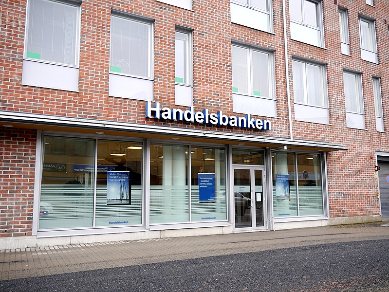 File:Handelsbanken Seinäjoki 20180417.jpg