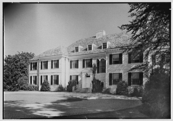 File:Harold L. Lloyd, residence in Greens Farms, Connecticut. LOC gsc.5a08941.tif