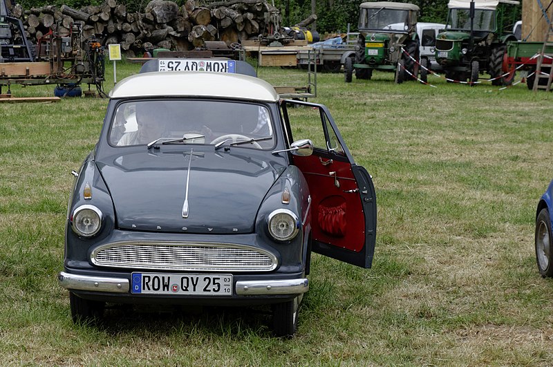 File:Hemmoor -Oldtimer Ausstellung - Autos - 2018 by-RaBoe 53.jpg