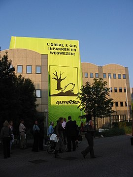 Greenpeace blokkeert L'Oréal, 2006