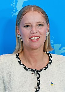 Joanna Kulig at Berlinale 2023 (cropped).jpg