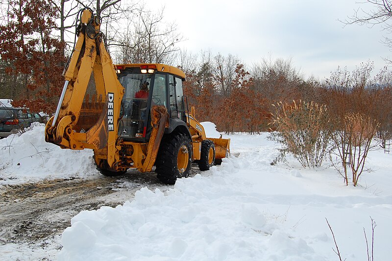 File:John Deere 310SG backhoe loader, snow removal 3.jpg