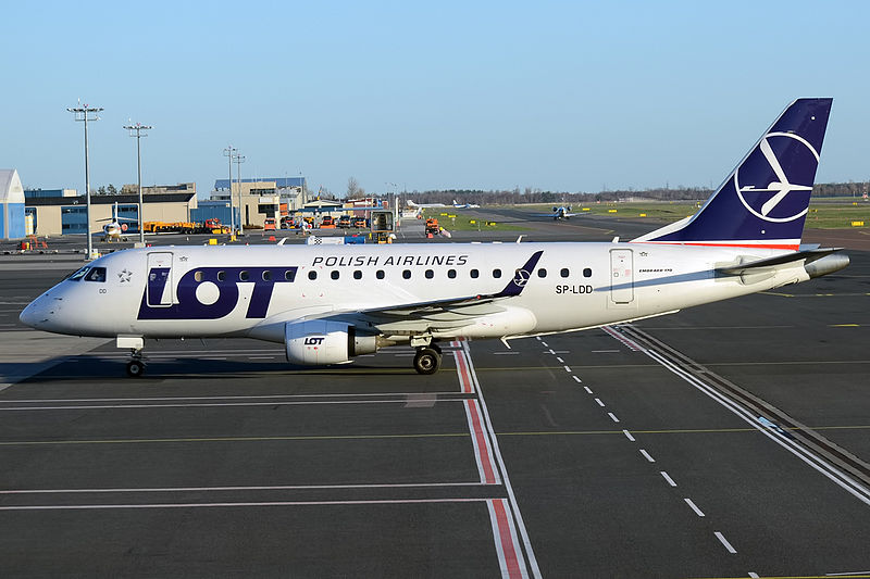 File:LOT, SP-LDD, Embraer ERJ-170STD (15836319933).jpg