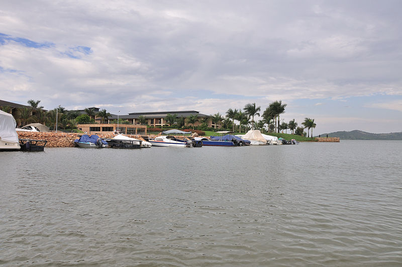 File:Lake Viktoria 2009-08-26 13-53-48.JPG