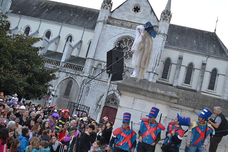 File:Lo Procès - Carnaval Biarnés 2016 02.jpg