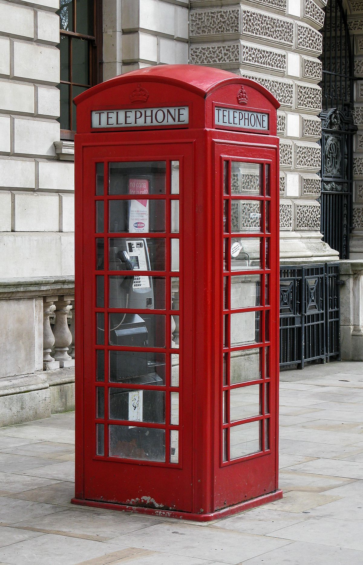 Cabina telefonica - Wikipedia