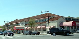 <span class="mw-page-title-main">Lundy's Restaurant</span> Former seafood restaurant in Brooklyn, New York