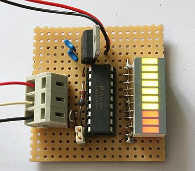 Lm3914. Lm3914n-1. Lm3914 Datasheet. Lm3914 даташит. Lm3914n-1 индикатор напряжения.