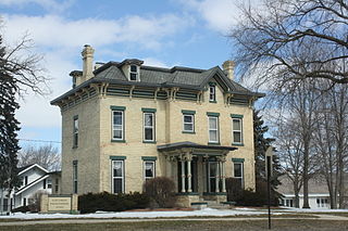 <span class="mw-page-title-main">Main Street Historic District (Whitewater, Wisconsin)</span> Historic district in Wisconsin, United States