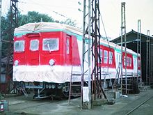 A former Tobu 3000 series car being repainted on the Jomo Electric Railway in 1988 Making Jomo Dentetsu 300.JPG