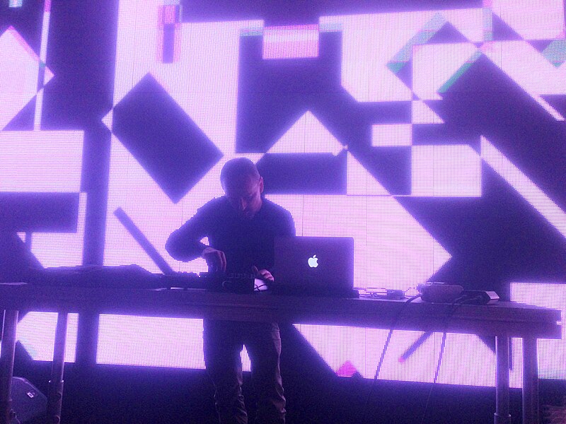 File:Mark Bell (LFO) on stage in Moscow.JPG