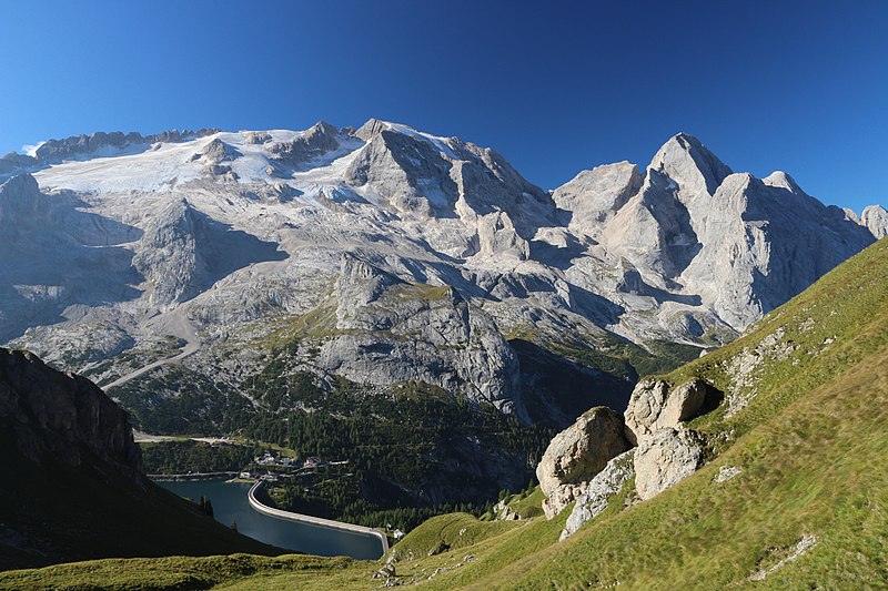 File:Marmolada-gran-vernel.jpg