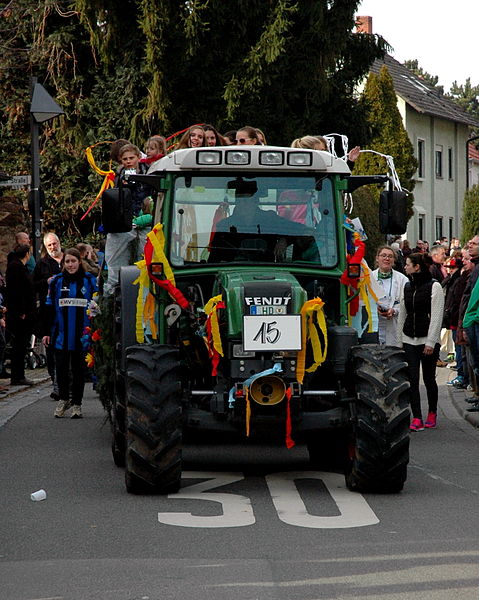 File:Mathaisemarkt 2015 - Fendt Farmer 209 S.JPG