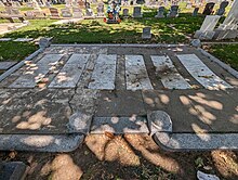 Headstones for the victims of the Mcglincy Massacre at Oak Hill Memorial Park McGlincy-Wells headstones, Oak Hill Park, San Jose 5.jpg