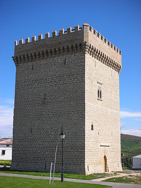 Medieval tower at Olcoz (Navarra).JPG