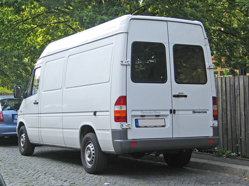 File:Mercedes sprinter 2 h sst.jpg