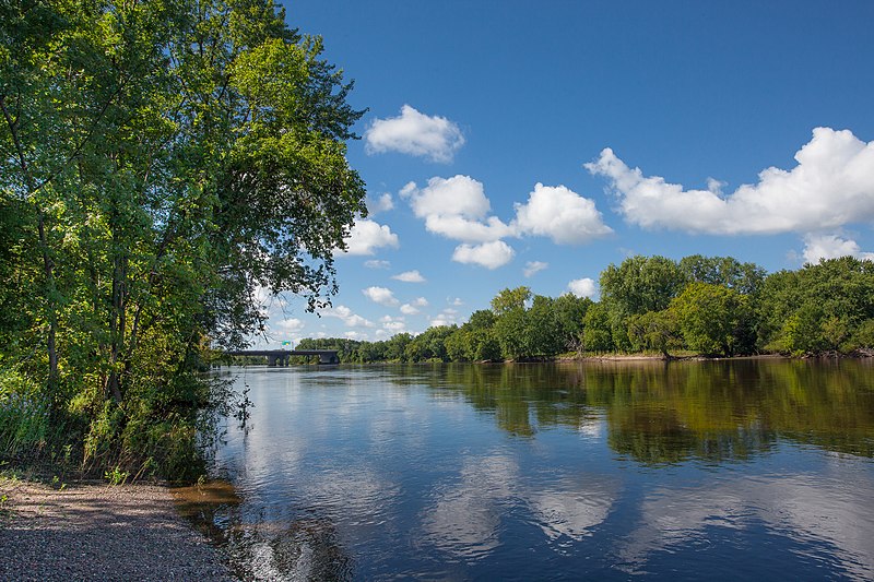File:Mississippi National River and Recreation Area.jpg