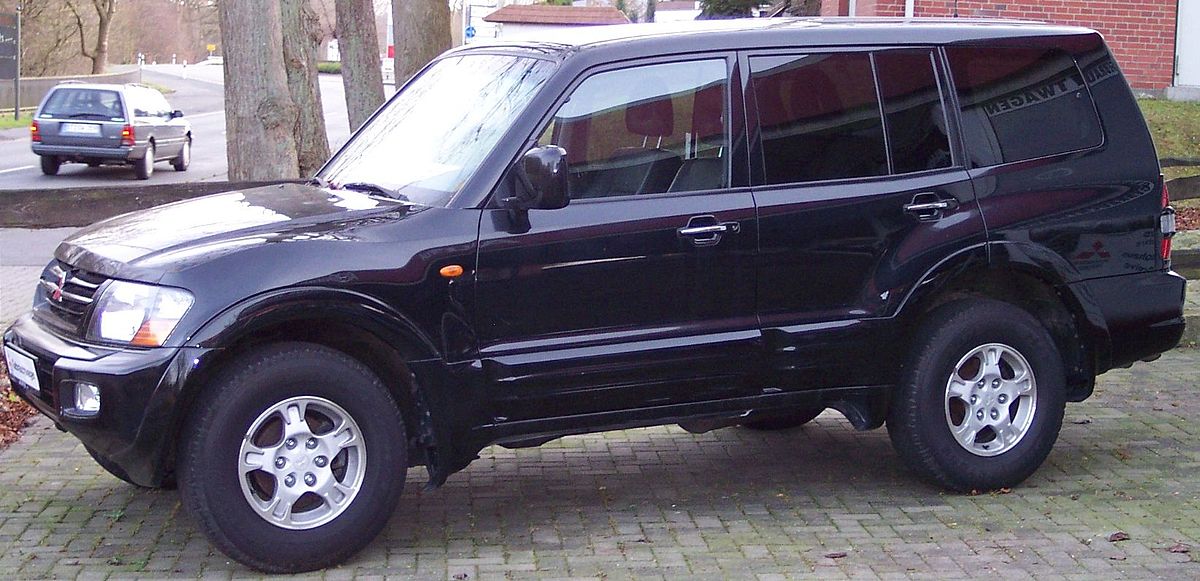 File:Bangladesh Government Mitsubishi Pajero V20. (44248849215).jpg -  Wikimedia Commons