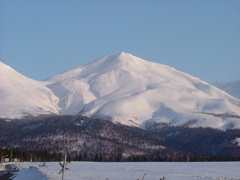 File:Mt.Bieidake.jpg