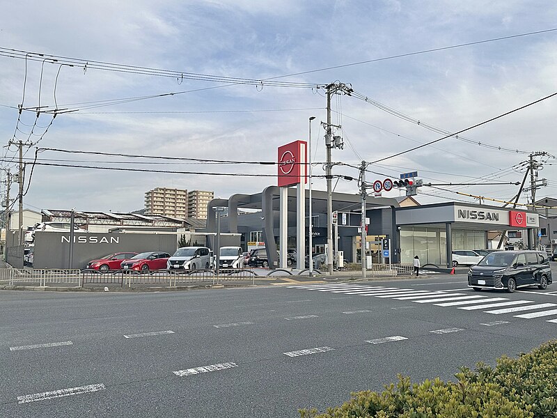 File:NISSAN Osaka Shijōnawate shop.jpg