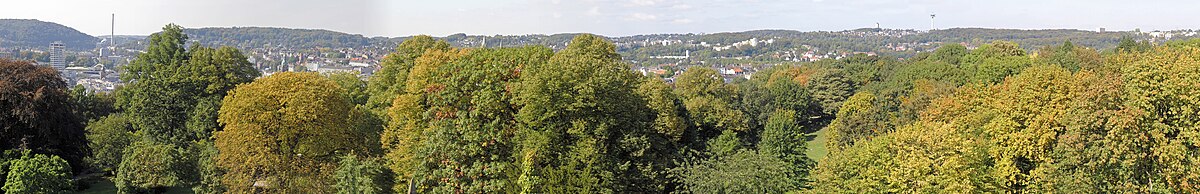 Panoraama Wuppertalin kaupunkiin (näkymä Elisa-tornista)