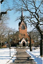 Fil:Nacka kyrka 2011b.JPG