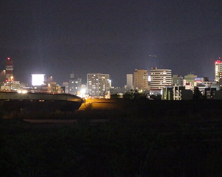 Файл:Nagaoka night view.jpg