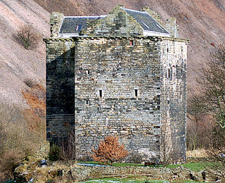 <span class="mw-page-title-main">Niddry Castle</span> Tower house in Scotland