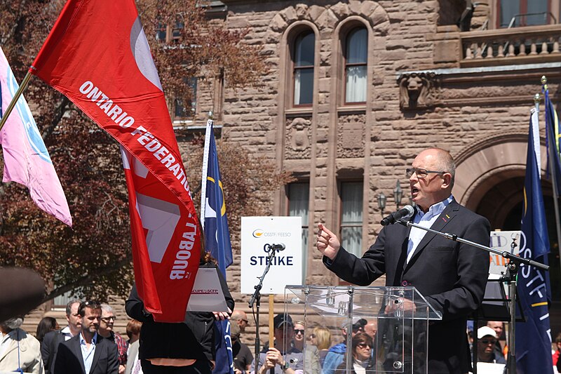 File:OFL-OSSTF rally 2015-05-14 2912 (18061829421).jpg