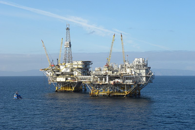 File:Offshore oil and gas production contributes to America’s Energy Future (35440893341).jpg