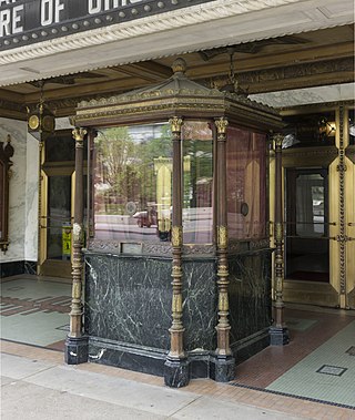 TICKET BOOTH - Definition and synonyms of ticket booth in the English  dictionary