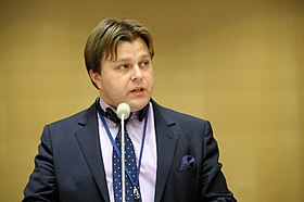 Ordforanden i Baltiska forsamlingen, Mantas Adomenas, haller tal under Nordiska radets session i Stockholm 2009.jpg
