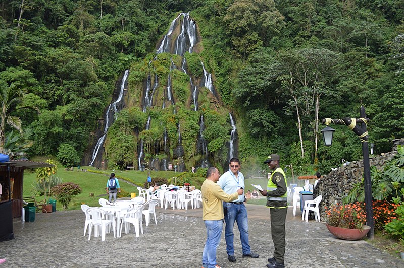 File:POLICÍA DE TURISMO (15900170360).jpg