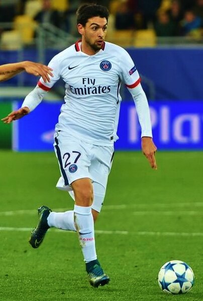 Pastore playing for Paris Saint-Germain in 2015