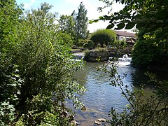 Depuis les jardins du Moulin.