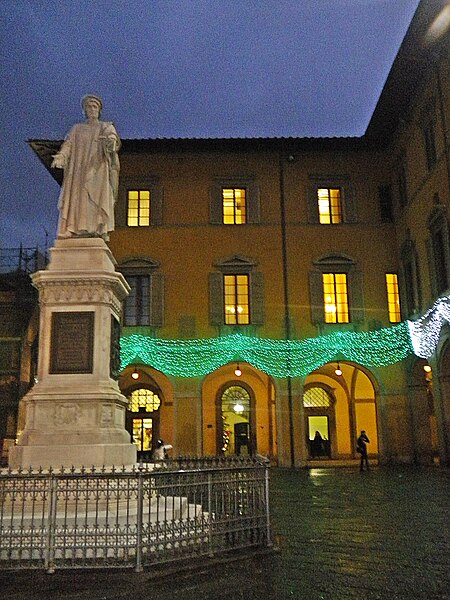 File:Palazzo Comunale a Natale 2.jpg