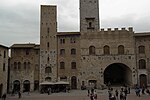 Миниатюра для Файл:Palazzo vecchio del Podestà (San Gimignano).jpg