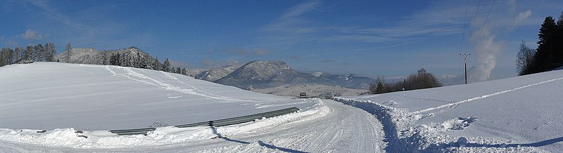 File:Pano - zimná Kalvária 2003 8.jpg