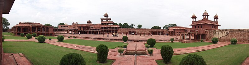 File:Panoramic vie of Fahpur Sikri Palace.jpg