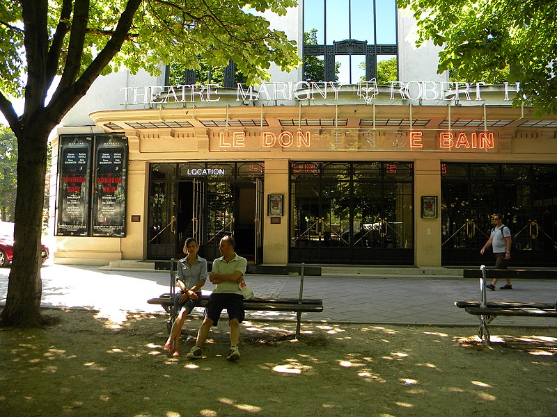 File:Paris, France. A young couple in front of the Theatre.jpg