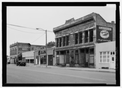 Perspective view from the east - Rawlins Building, 515 Railroad Avenue, Las Vegas, San Miguel County, NM HABS NM-209-1.tif