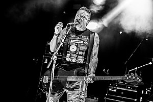 Peter Hook: Englischer Bassist