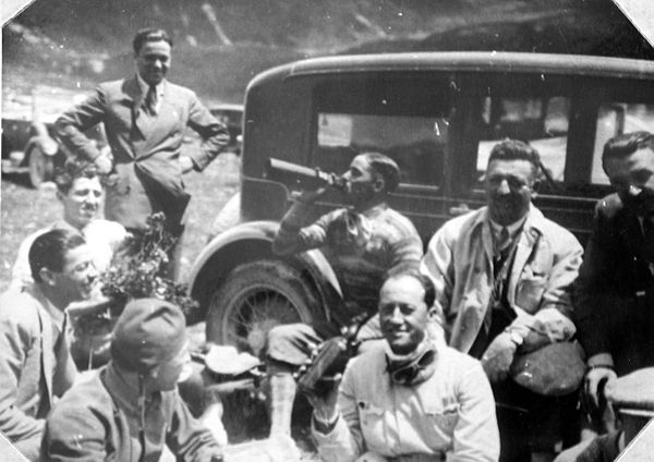 Nuvolari (fifth from left), with other Alfa Romeo drivers and Enzo Ferrari