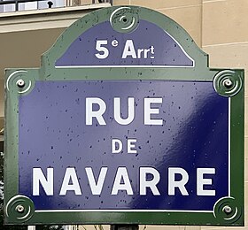 Voir la plaque.