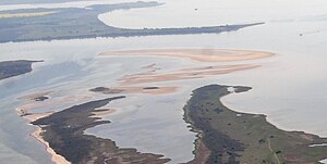Blick von Norden auf den Meeresteil Plathe (Mitte der linken Bildhälfte)