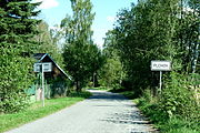 Čeština: Začátek vsi Plchov v okrese Benešov ve Středočeském kraji. English: Municipal border sign in the western part of in the village of Plchov,Benešov District, Central Bohemian Region, Czech Republic.