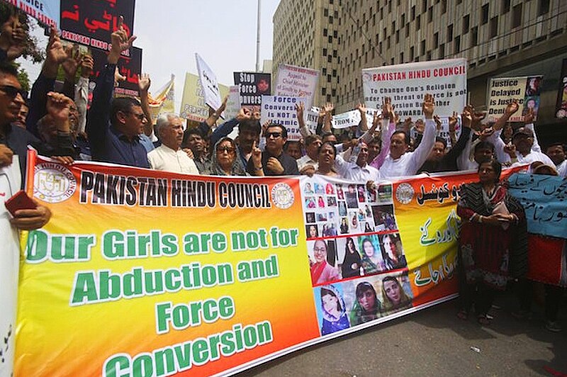 File:Protest against forced conversion of Hindu girls in Pakistan.jpg