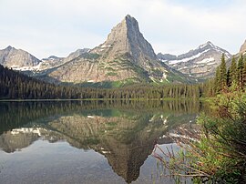 Pyramid Peak Glenns Lake.jpg